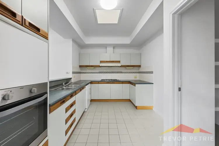 Fifth view of Homely house listing, 8 Arrandale Avenue, Alfredton VIC 3350