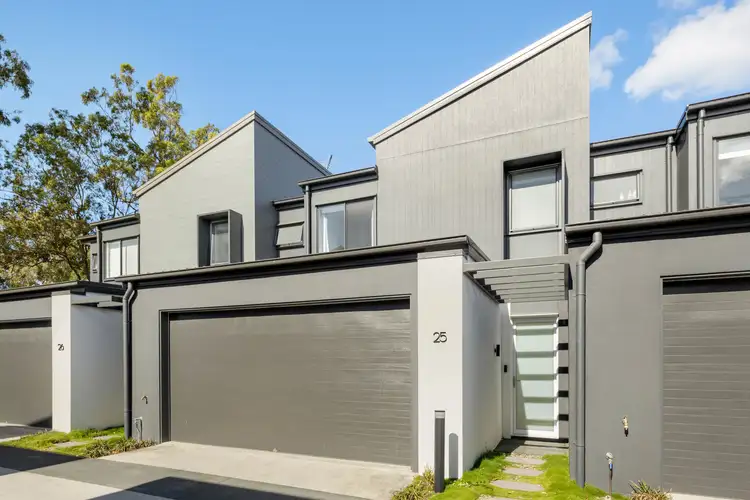 25/25 Oasis Close, Manly West QLD 4179