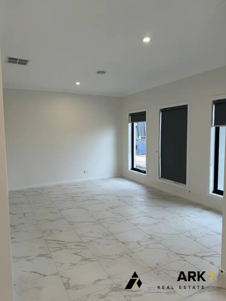 Third view of Homely house listing, 5 Spadefoot Place, Strathtulloh VIC 3338