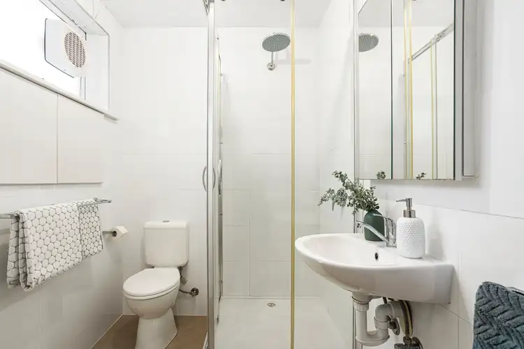 Fifth view of Homely apartment listing, 6/24A Tennyson Street, Elwood VIC 3184