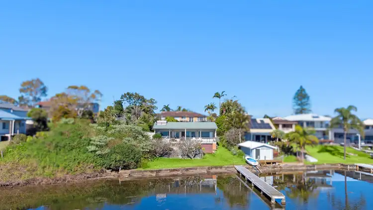 Sixth view of Homely house listing, 1a Kenilworth Street, Mannering Park NSW 2259