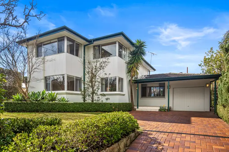 12 Goldsmith Avenue