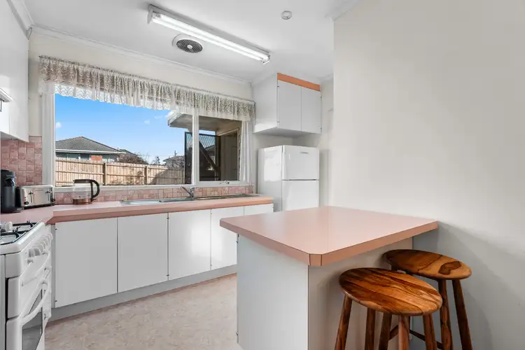 Fifth view of Homely house listing, 137 Willow Bend, Bulleen VIC 3105