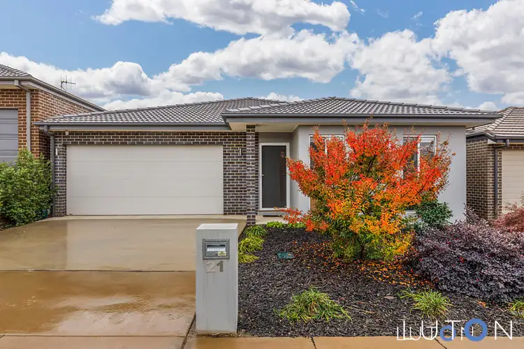 21 Ken Tribe Street, Coombs ACT 2611