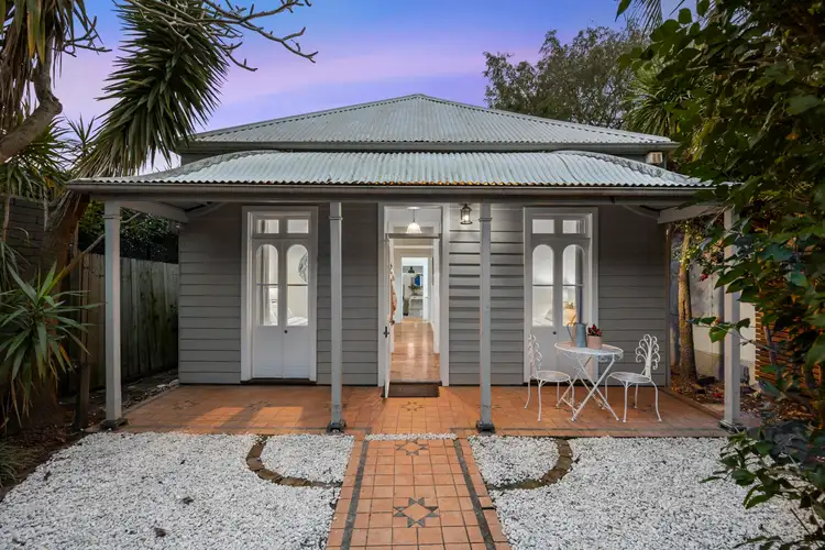 9 Reserve Street