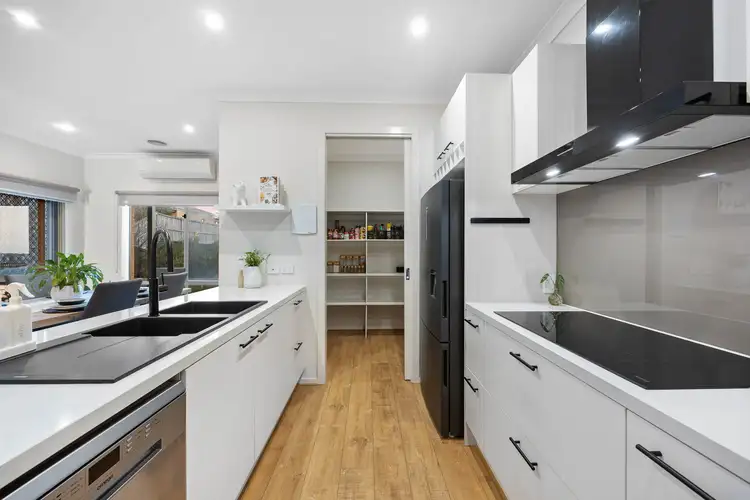 Sixth view of Homely house listing, 32 Beckview Crescent, Sunbury VIC 3429