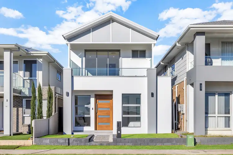 64 Nabthorpe Parade (Nirimba Fields)