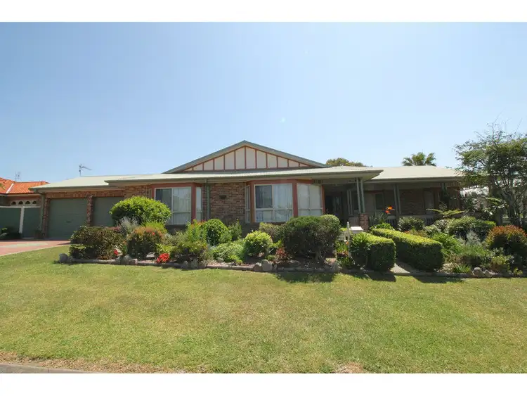21 Nulla Place, St Georges Basin NSW 2540