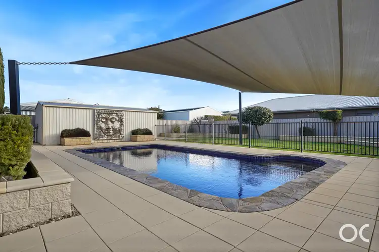 5 Lucerne Grove