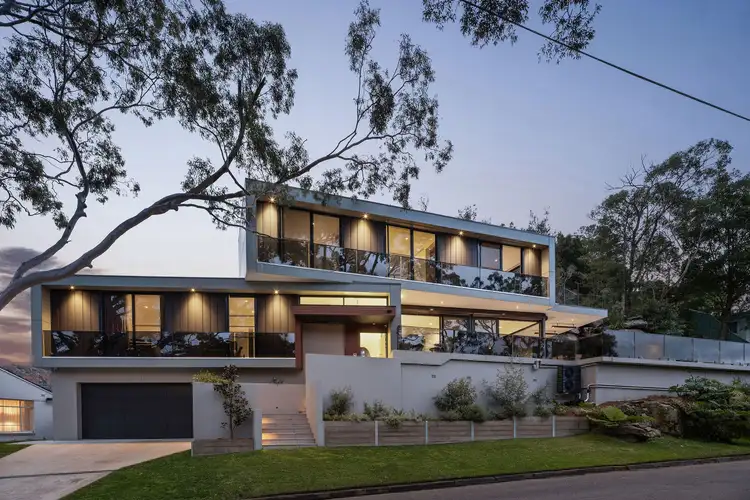 34 Rembrandt Drive, Middle Cove NSW 2068