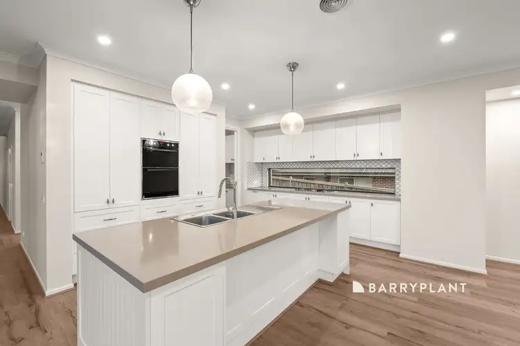 Fifth view of Homely unit listing, 2 Thames Avenue, Drouin VIC 3818