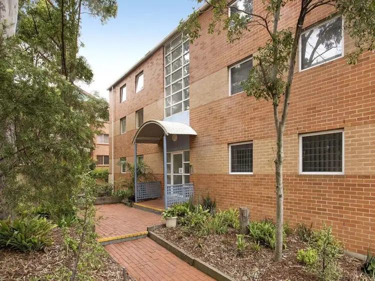 2/8-10 Dellwood Road, Bankstown NSW 2200