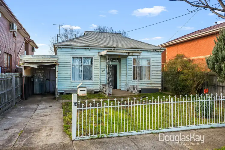 38 Benjamin Street