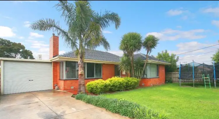 Main view of Homely unit listing, 1/9 Cranbourne Drive, Cranbourne VIC 3977