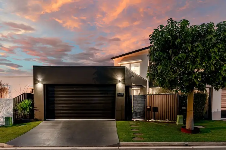 1/10 Nootka Court, Broadbeach Waters QLD 4218