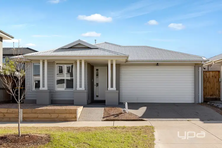 3 Fairmont Crescent, Fraser Rise VIC 3336