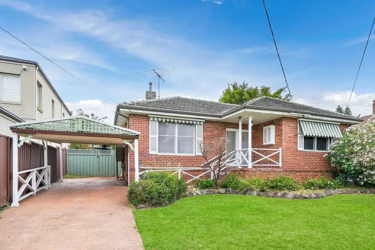 13 Alanas Avenue, Oatlands NSW 2117