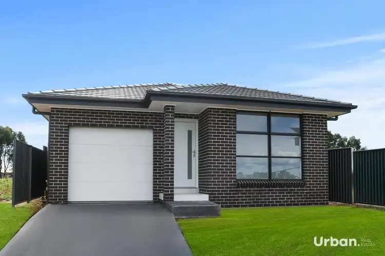 24 Caussade Crescent