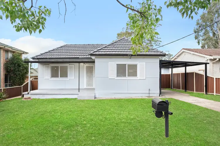 54 Barker Street, Cambridge Park NSW 2747