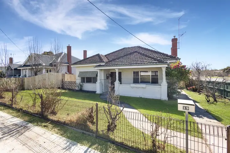 19 Keck Street, Flora Hill VIC 3550