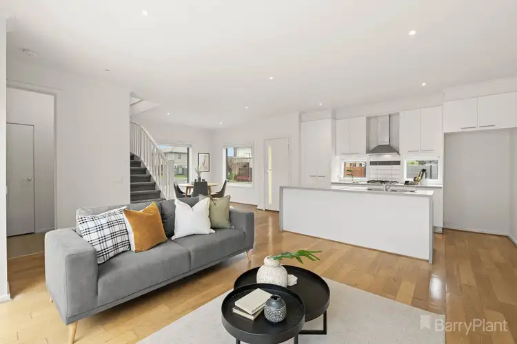 Second view of Homely house listing, 20 Edgeware Close, Pakenham VIC 3810