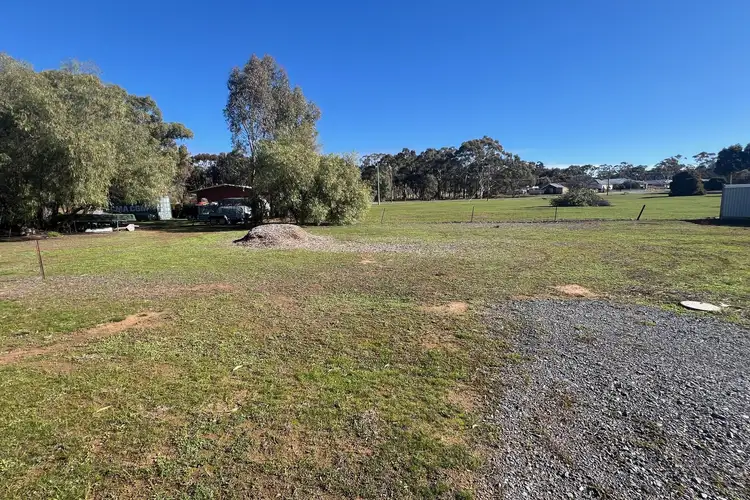 CA 13 23 St Arnaud Road, Wedderburn VIC 3518