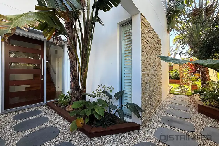 2/39 Teemangum Street, Currumbin QLD 4223