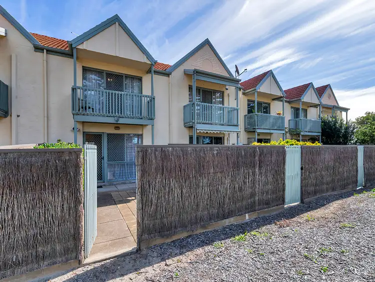 13/1 Falie Drive, North Haven SA 5018