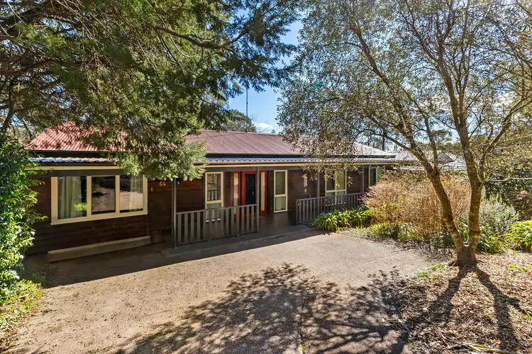 64 Queens Road, Leura NSW 2780