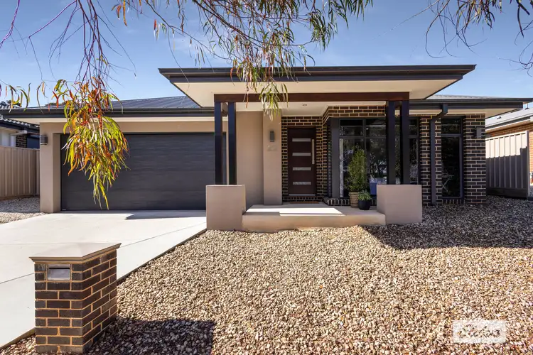 22 Galloway Street, Ascot VIC 3551