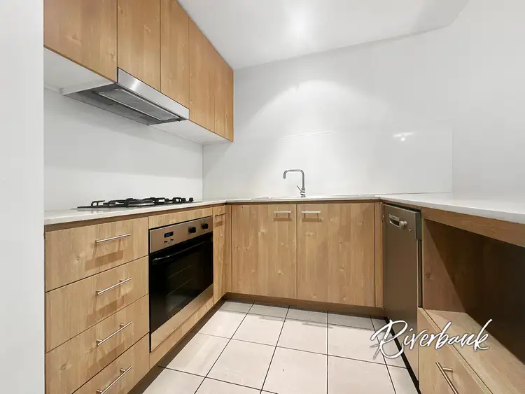 153/555 Princes Highway