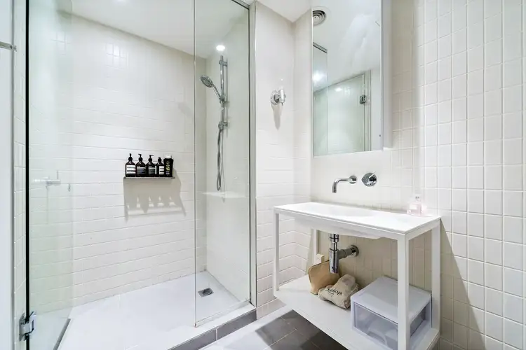 Fourth view of Homely apartment listing, 910/35 Albert Road, Melbourne VIC 3004