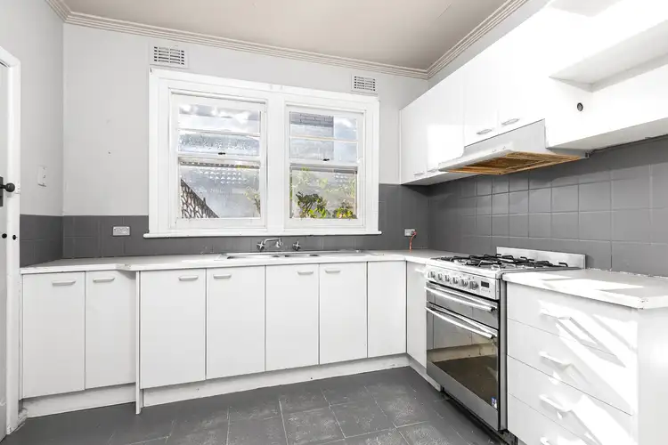 Sixth view of Homely unit listing, 11 Fenacre Street, Strathmore VIC 3041