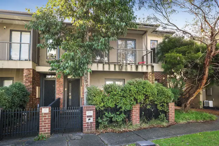 21 Keneally Street