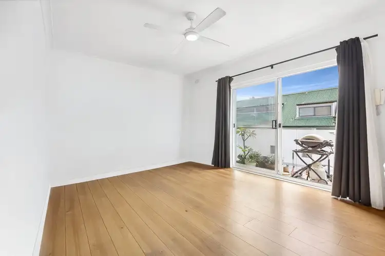 10/20 Pacific Parade, Dee Why NSW 2099