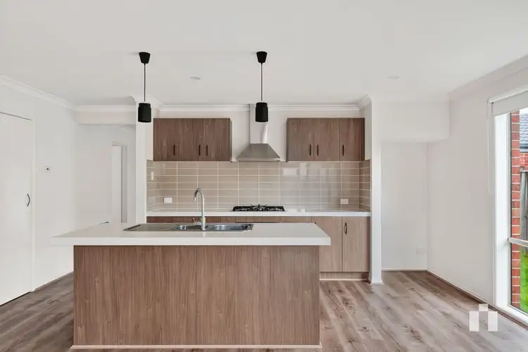 Fifth view of Homely house listing, 5 Morton Close, Doreen VIC 3754