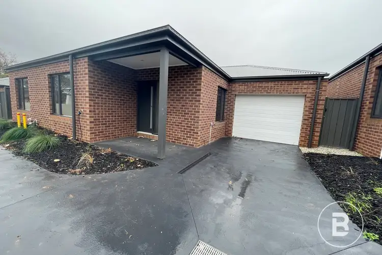 2/52 Burke Street, Maryborough VIC 3465