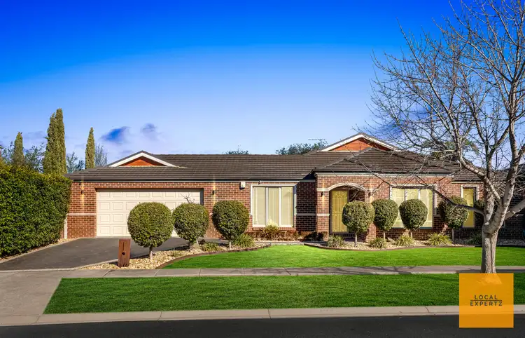 Second view of Homely house listing, 5 Carlyon Close, Melton West VIC 3337