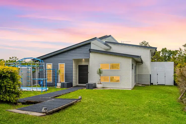 8 Crystal Court, Ocean View QLD 4521