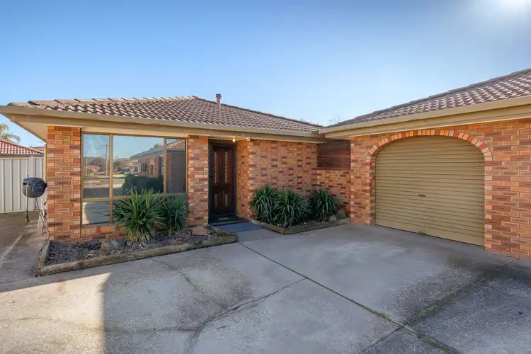 Main view of Homely unit listing, 2/26 Campbell Avenue, Wodonga VIC 3690