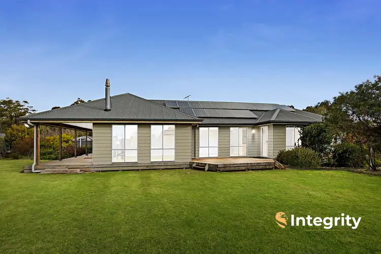 Second view of Homely house listing, 5 Lilian Court, Kinglake VIC 3763