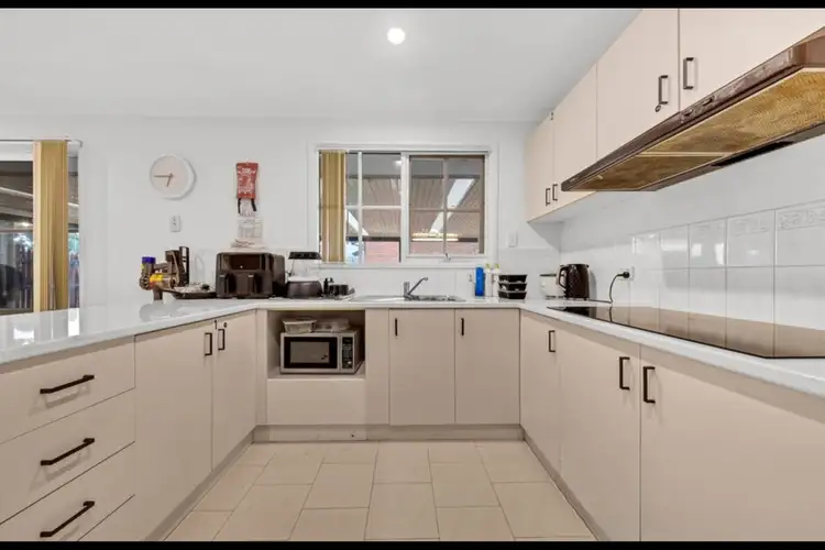 Fifth view of Homely studio listing, 9 Elbe Close, Werribee VIC 3030