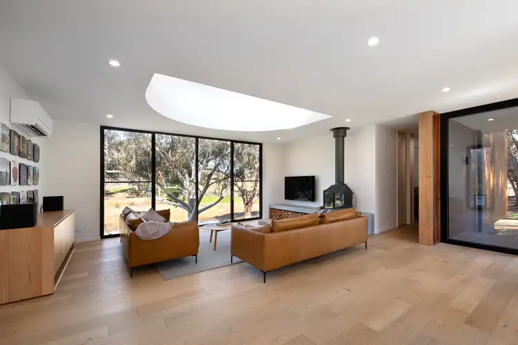 6 Vosti Lane, Guildford VIC 3451