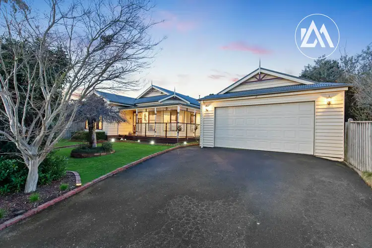 Second view of Homely house listing, 27 Flame Robin Drive, Langwarrin VIC 3910