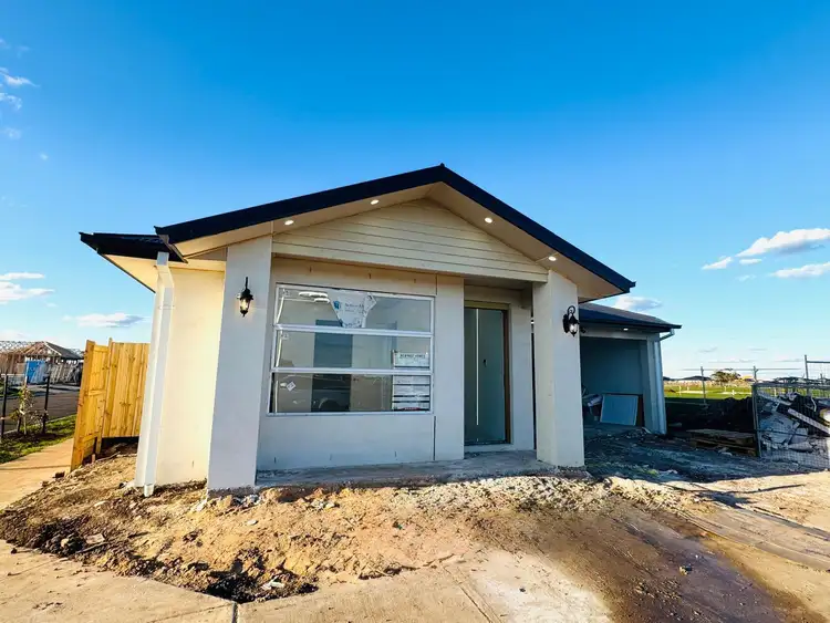 35 Wharfedale Crescent, Lara VIC 3212