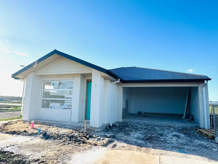 Second view of Homely house listing, 35 Wharfedale Crescent, Lara VIC 3212
