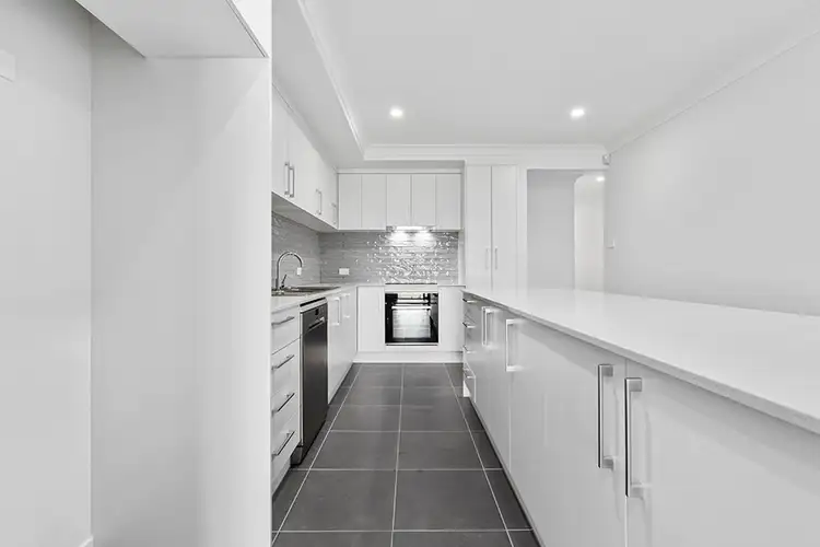 2/5 Bangalay Street, Heddon Greta NSW 2321