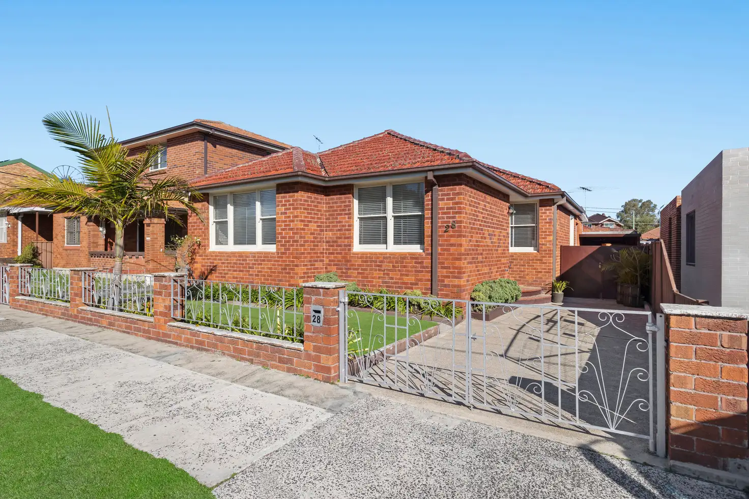 Main view of Homely house listing, 28 Robinson Street, Eastlakes NSW 2018