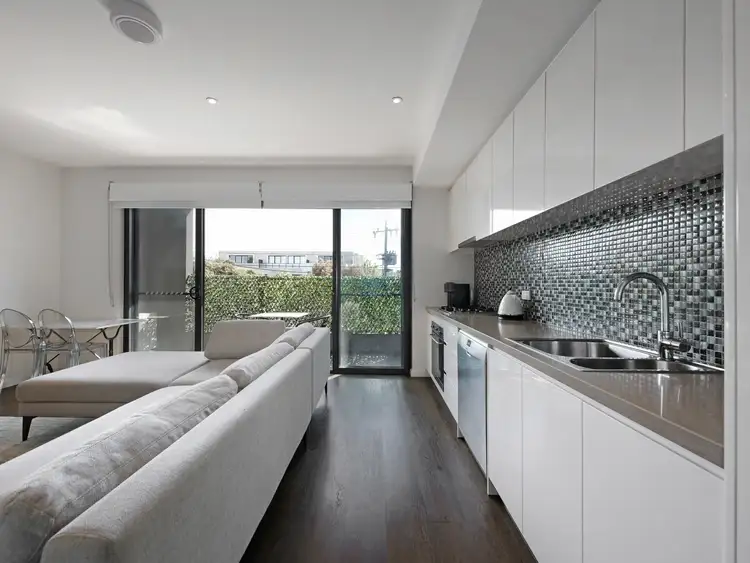 Second view of Homely apartment listing, 102/124 Murrumbeena Road, Murrumbeena VIC 3163