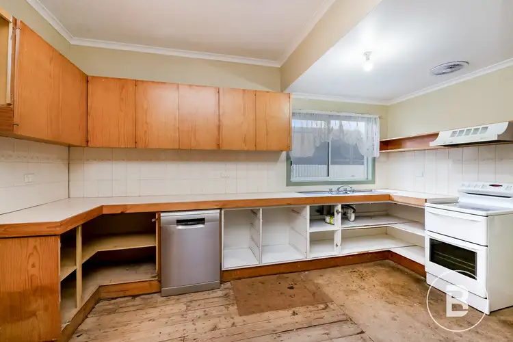 Fifth view of Homely house listing, 8 Jenkins Street, Charlton VIC 3525